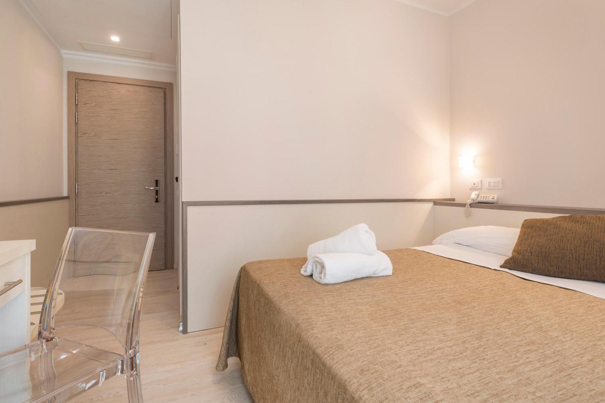 Hotel Echotel 2*
